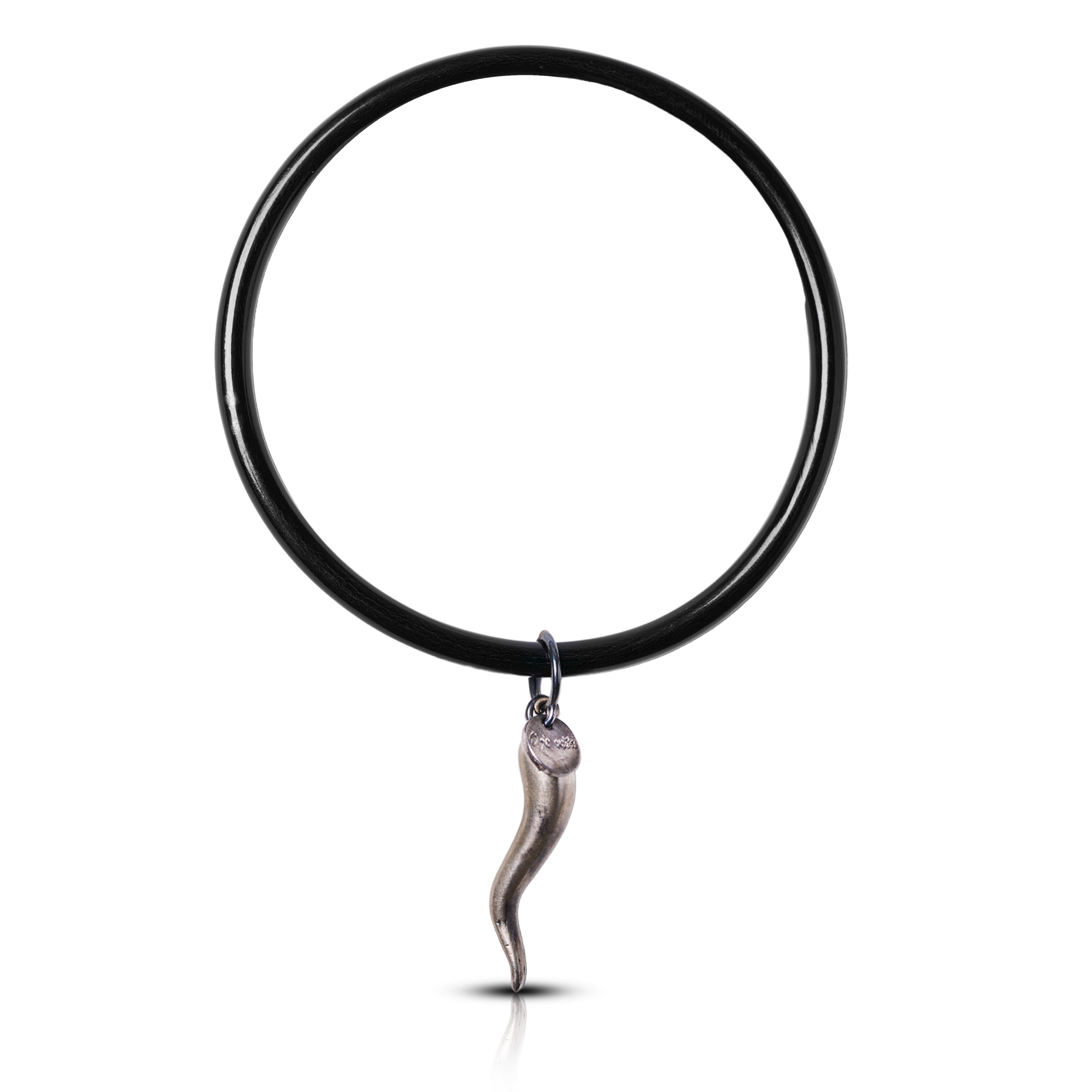 Bracciale rigido in corno con ciondolo portafortuna